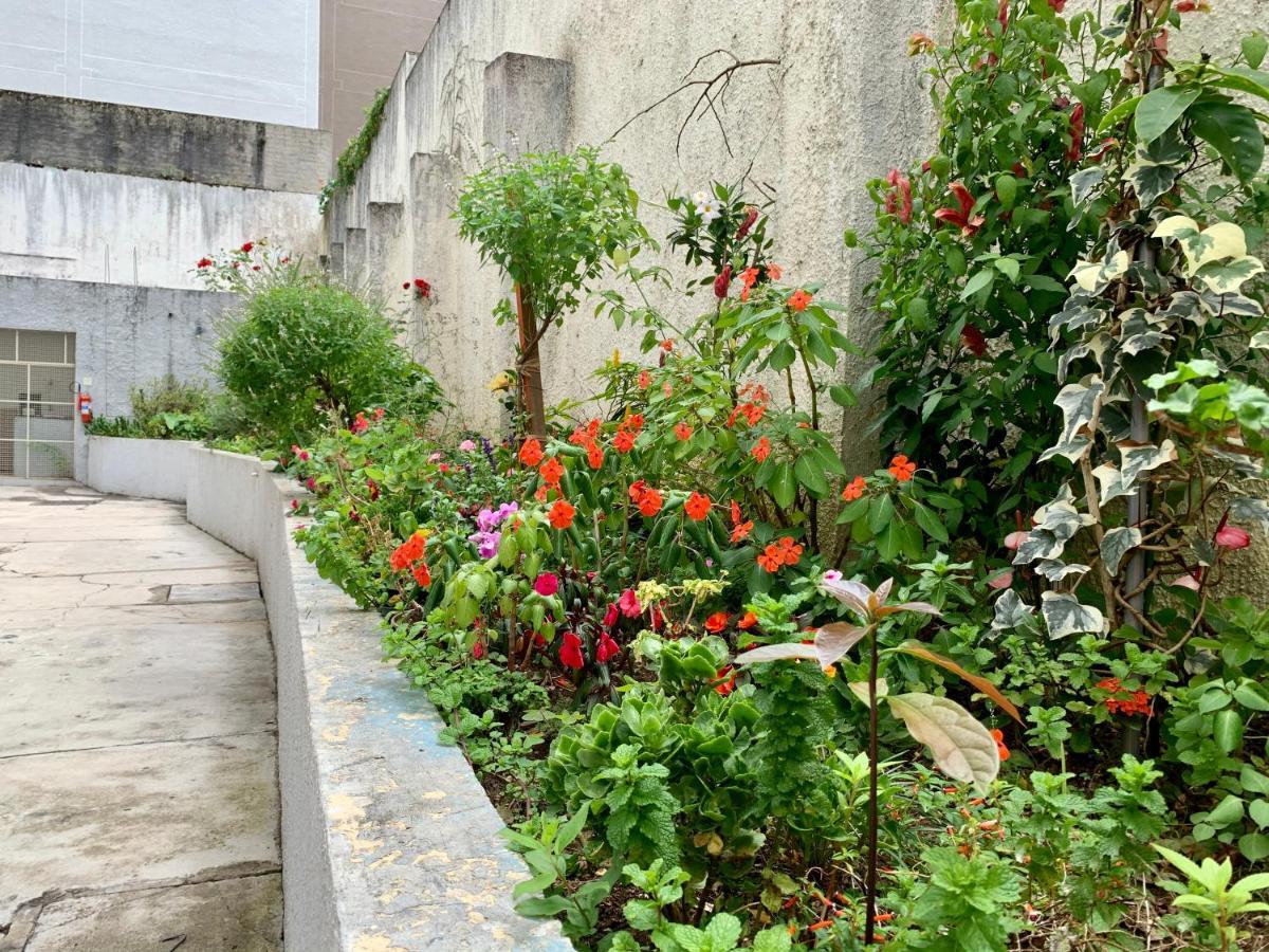 101- Lindo Amplo E Decorado, 2 Quartos, Sala, Cozinha Completa, Mobiliario Moderno, Lavanderia , Excelente Localizacao No Bairro Bigorrilho *